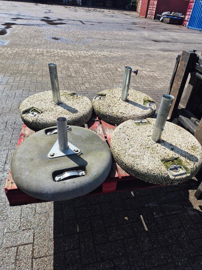 parasolvoeten, Ophalen, Gebruikt, Minder dan 1 meter, Parasolvoet