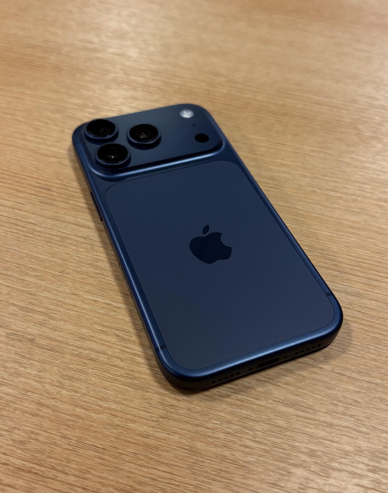 Iphone 17 pro max 256gb batterij 100, Enlèvement, IPhone 17 Pro