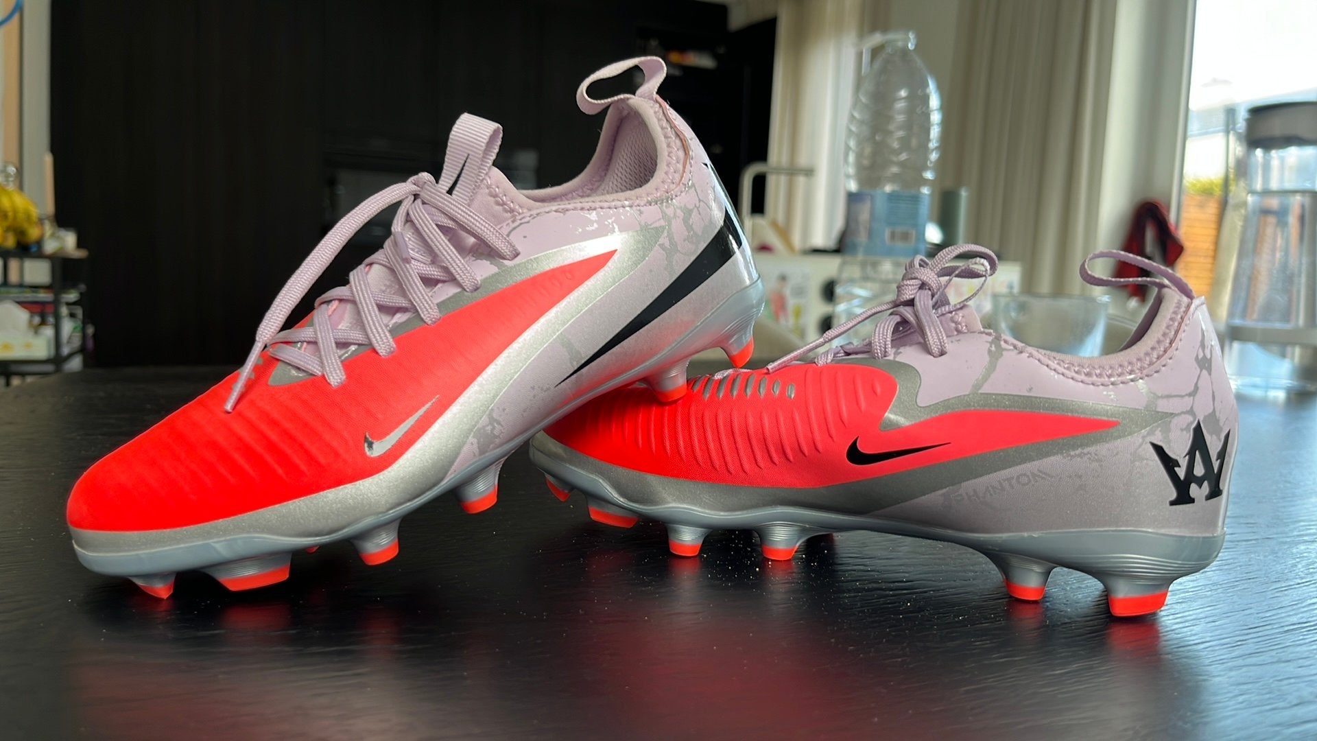 Nike phantom 6 low fg/mg (kids), Sports & Fitness, Enlèvement ou Envoi, Comme neuf