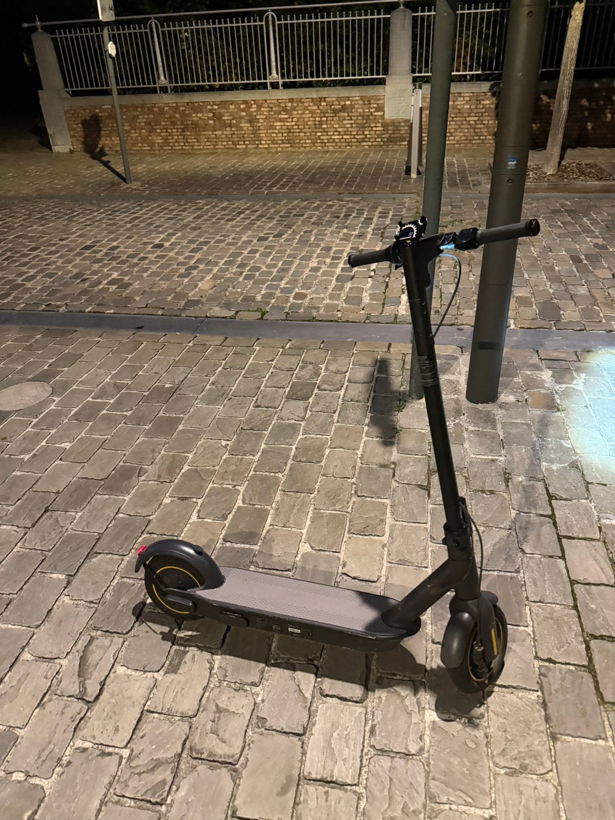 Ninebot G30 Max, Vélos & Vélomoteurs, Enlèvement ou Envoi, Comme neuf, Step électrique (E-scooter)