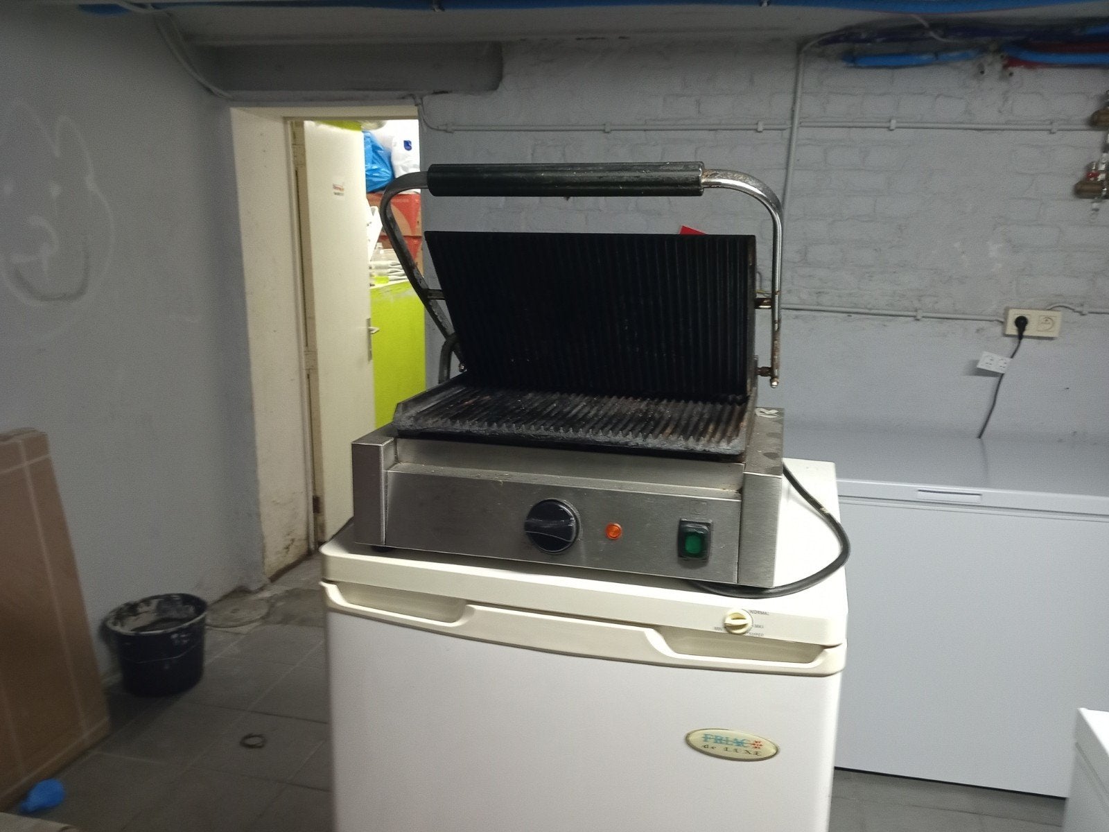 grille paninis professionnelle, Enlèvement
