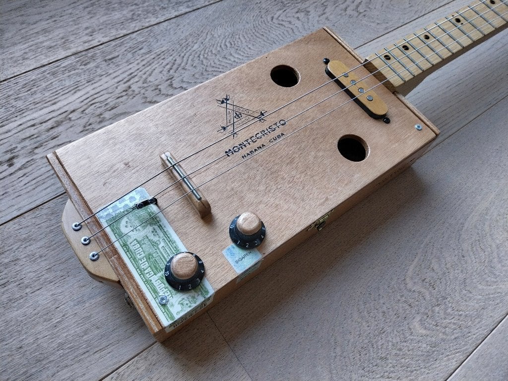 Clinton Cigar Box Guitar - Cigarbox - Sigaarkist gitaar, Ophalen of Verzenden, Zo goed als nieuw