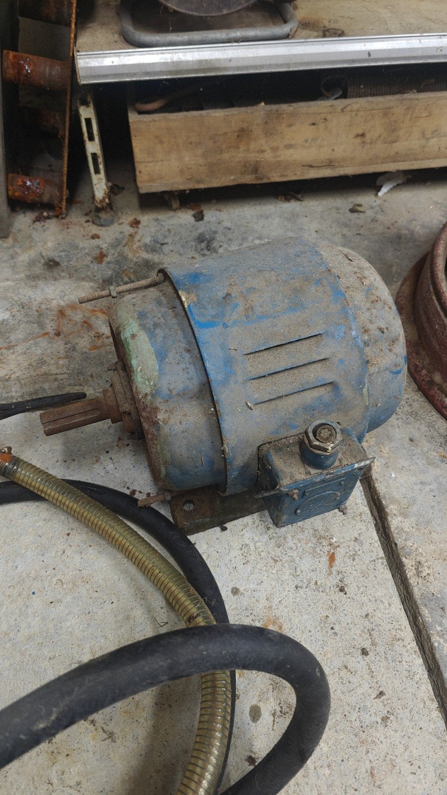 Elektromotor 400v of 690v, Ophalen, Elektromotor