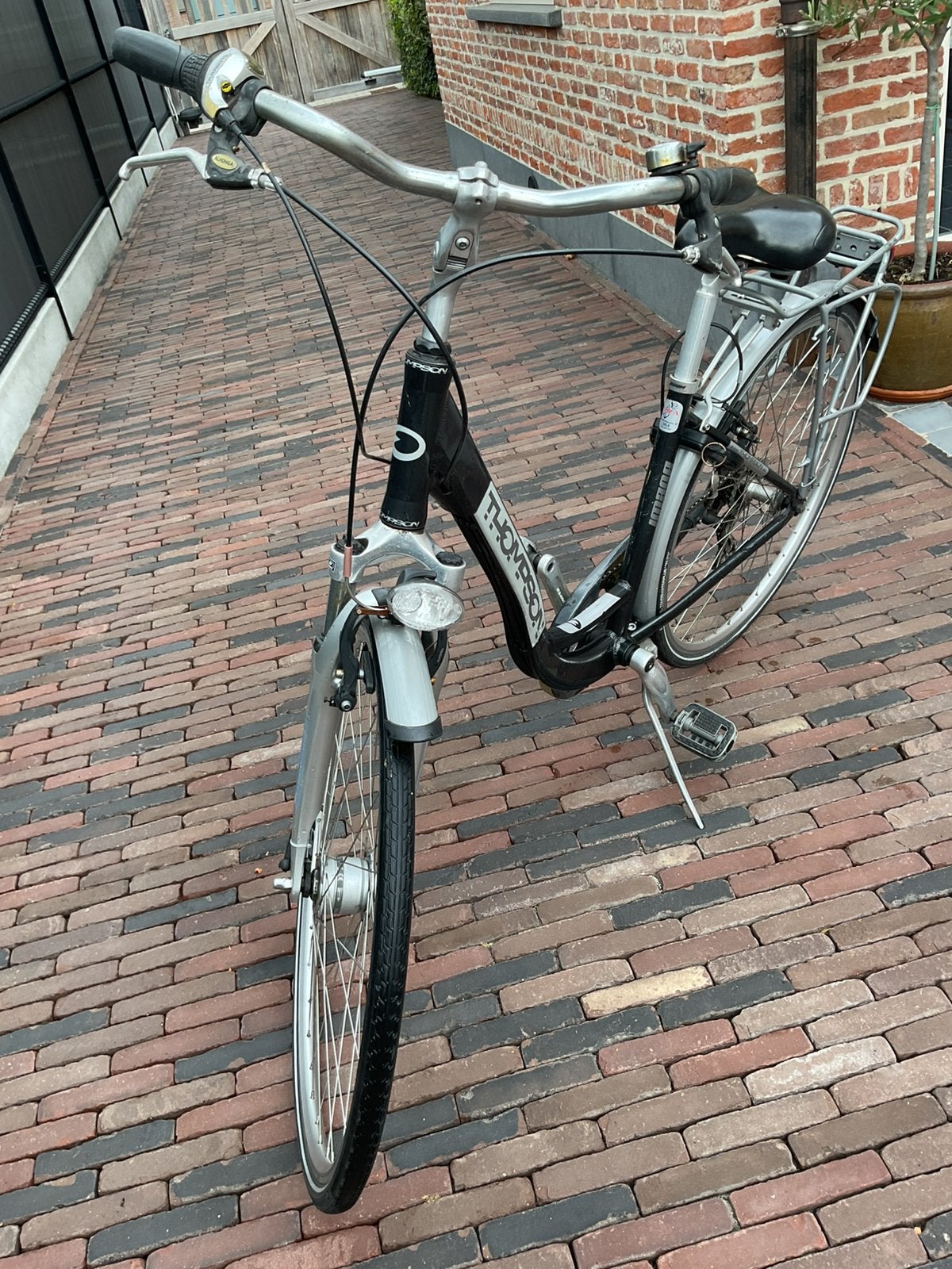 Damesfiets, Fietsen en Brommers, Ophalen, Zo goed als nieuw
