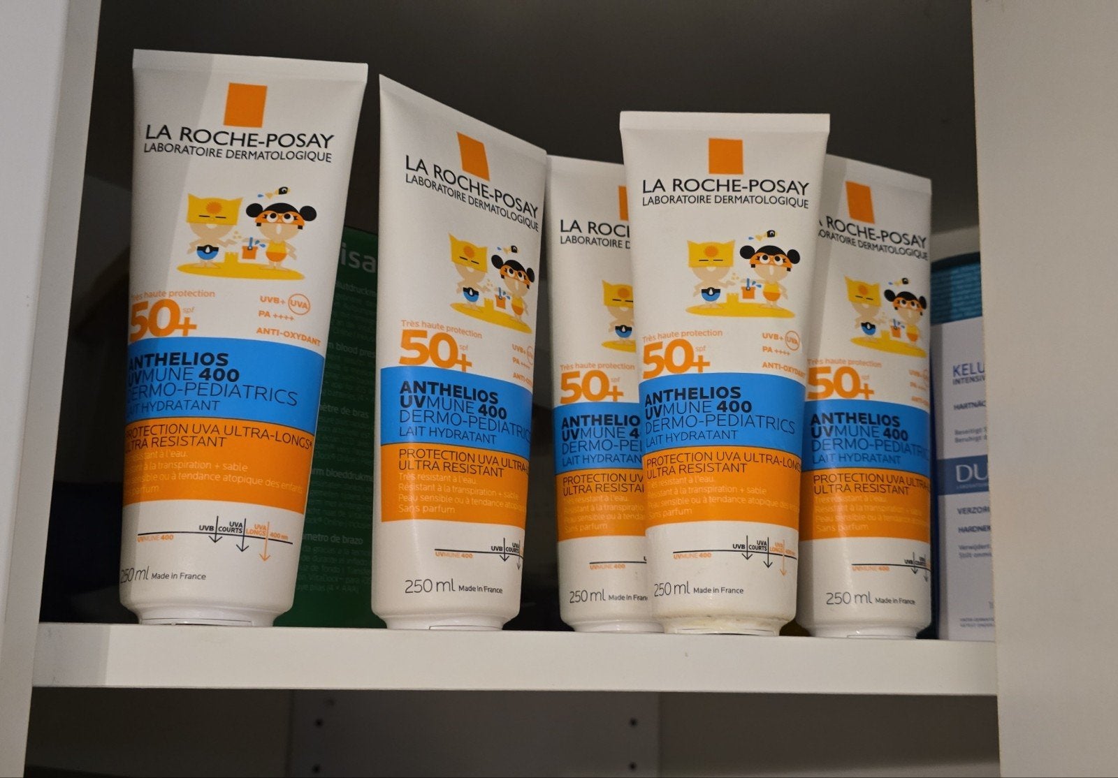 La Roche-Posay Anthelios SPF50+, 250ml/ per stuk, Bijoux, Sacs & Beauté, Beauté | Soins du corps, Enlèvement ou Envoi, Neuf, Coup de soleil ou Après-soleil