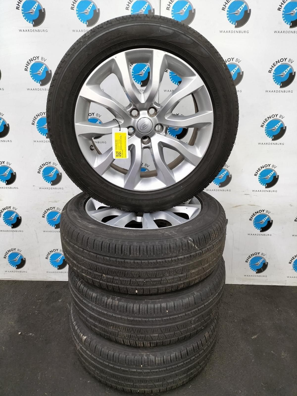 Range rover sport 2016 ( L494 ) 255/55 20 Pirelli Zomerset, Gebruikt, 255 mm, -, -
