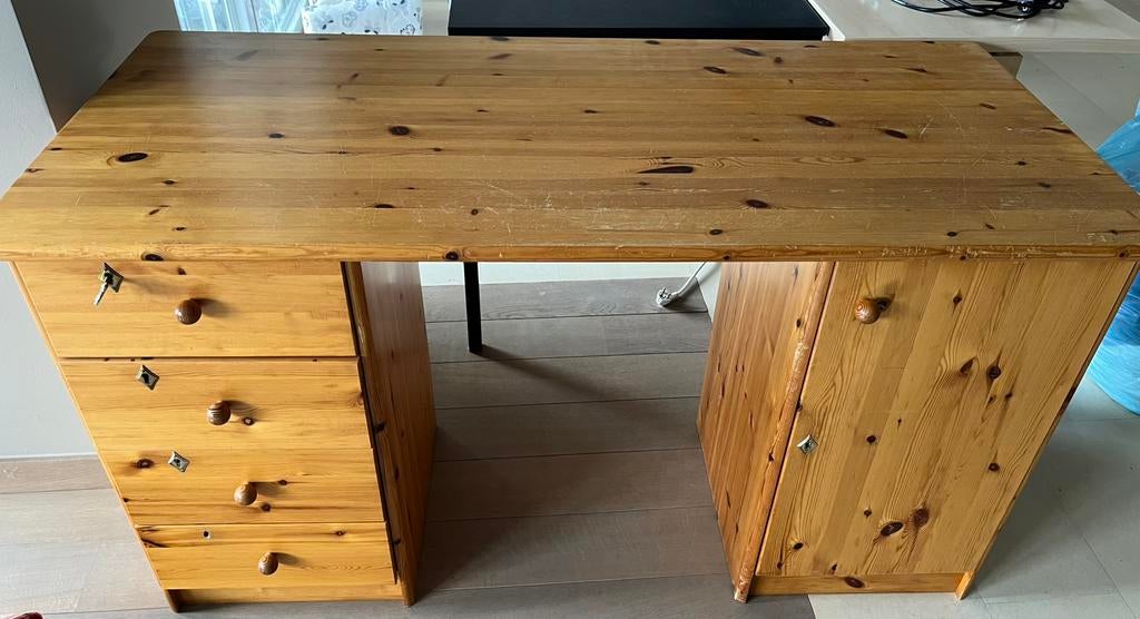 Bureau afsluitbaar ( gratis afhalen Bocholt), Huis en Inrichting, Ophalen, Gebruikt