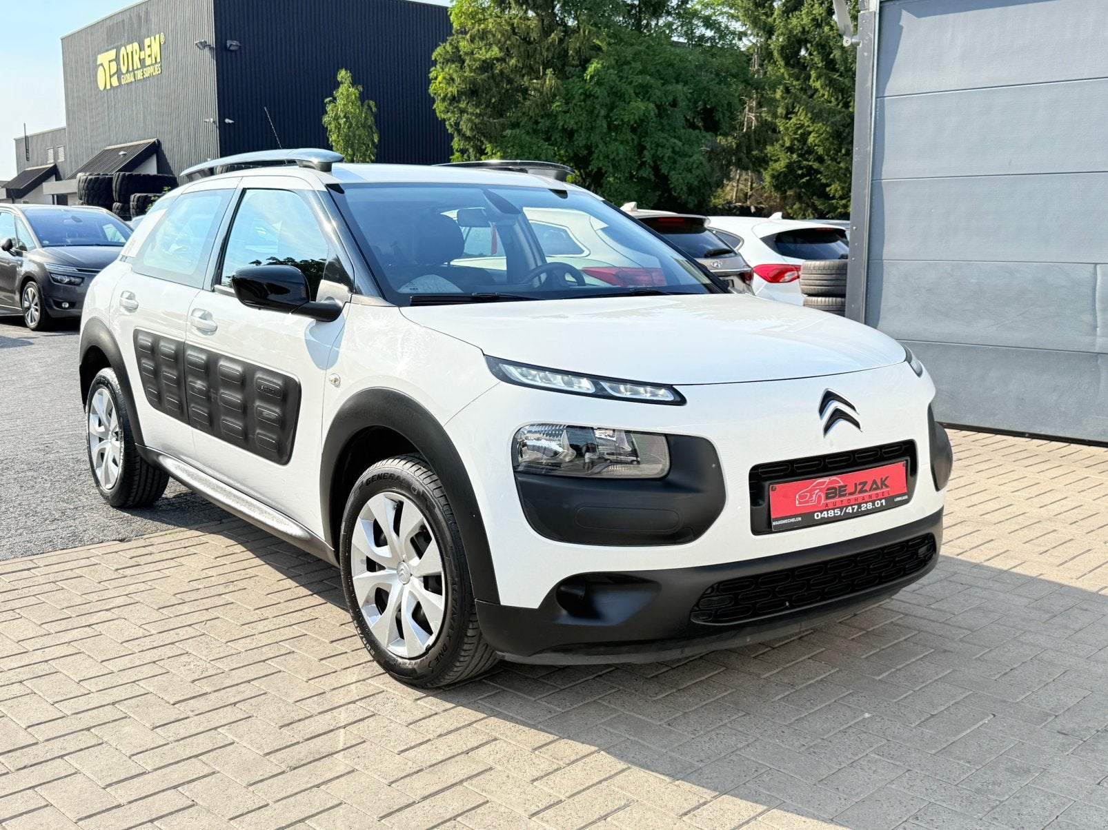 Citroen C4 Cactus 1.2i Airbump 1j garantie 96.000km, Autos, Achat, Entreprise, Noir, Blanc