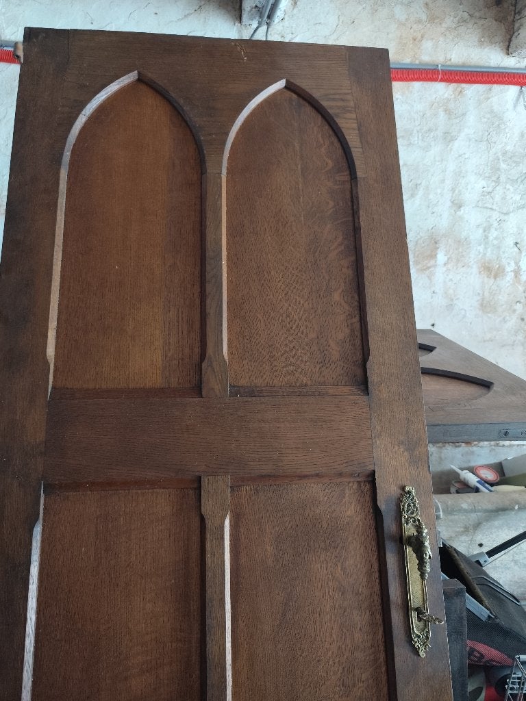 Portes en chêne, Enlèvement