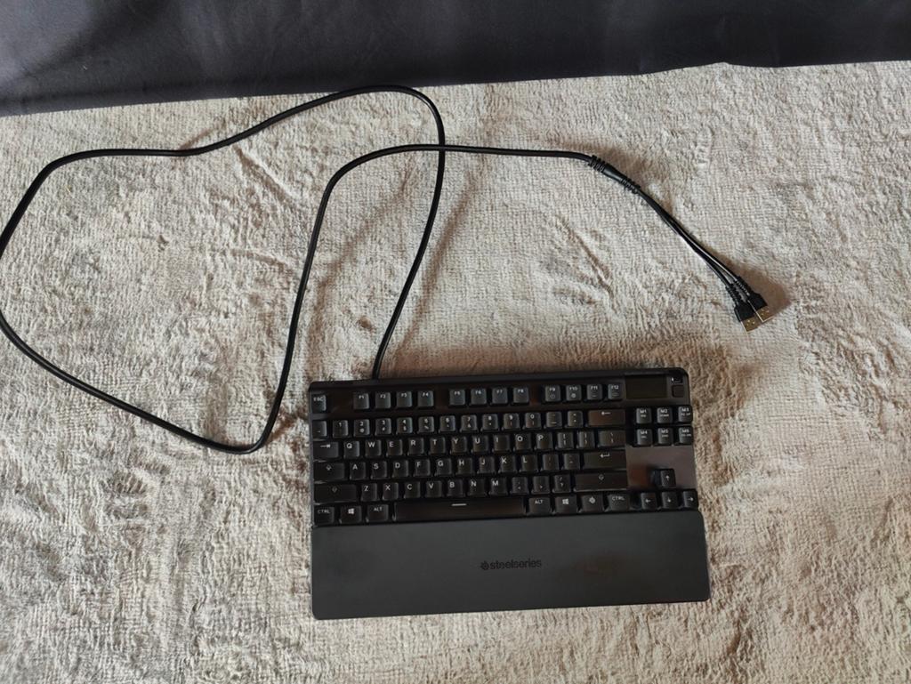 SteelSeries Apex 7 Qwerty TKL Gaming Toetsenbord - Red Switc, Enlèvement, Qwerty, Clavier gamer