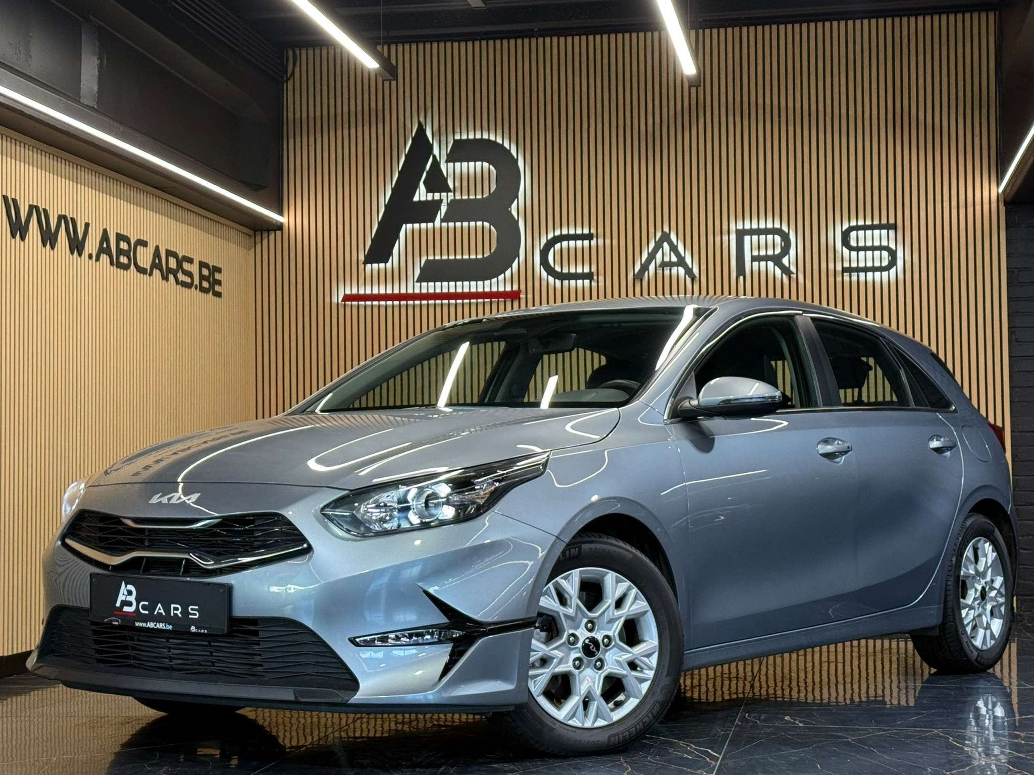Kia Ceed / cee'd 1.0 T-GDi * SPORT * 1ER PROPRIÉTAIRE *, Auto's, 121 g/km, Stof, Gebruikt, Zwart