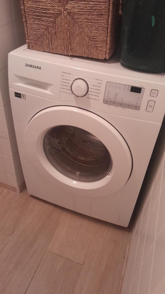 Samsung wasmachine met droogmogelijkheid, Ophalen, 1200 tot 1600 toeren, Gebruikt, 8 tot 10 kg
