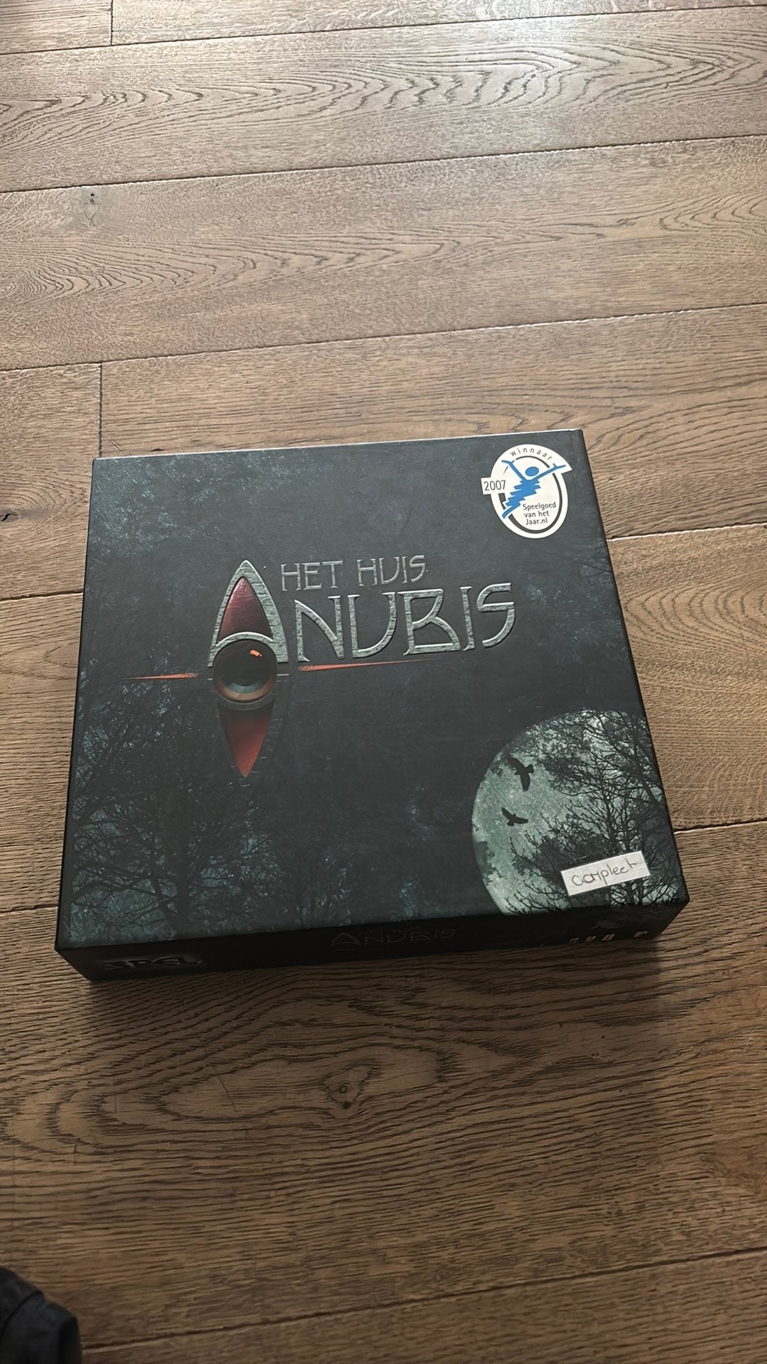 Het huis Nubis, Ophalen, Zo goed als nieuw