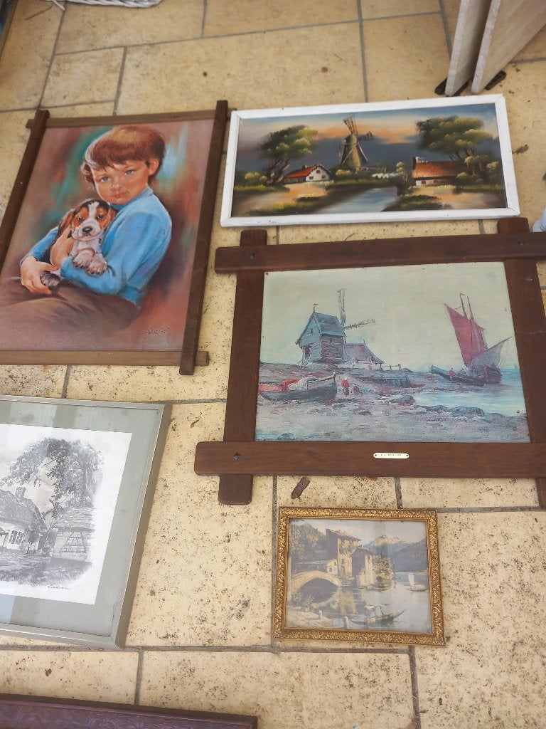 Schilderijen  , potjes en beeldjes... rommelmarkt, Ophalen, Gebruikt