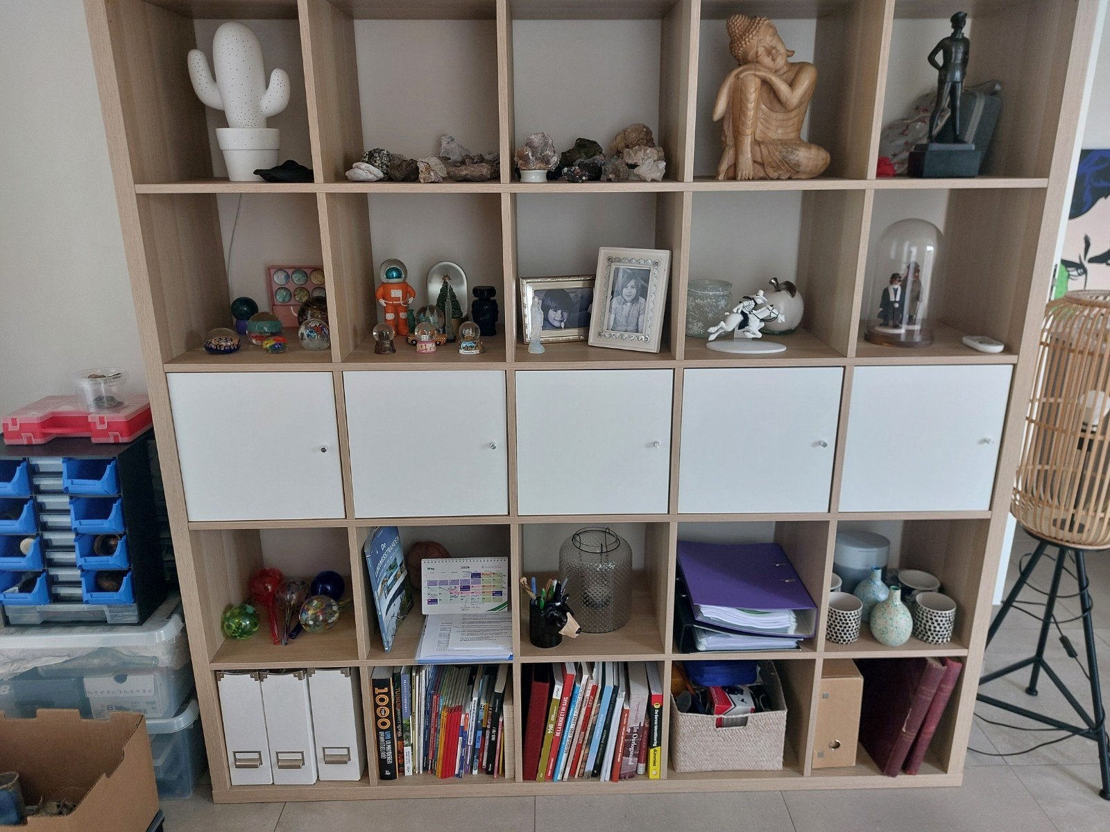 Kallax bibliotheek, Ophalen