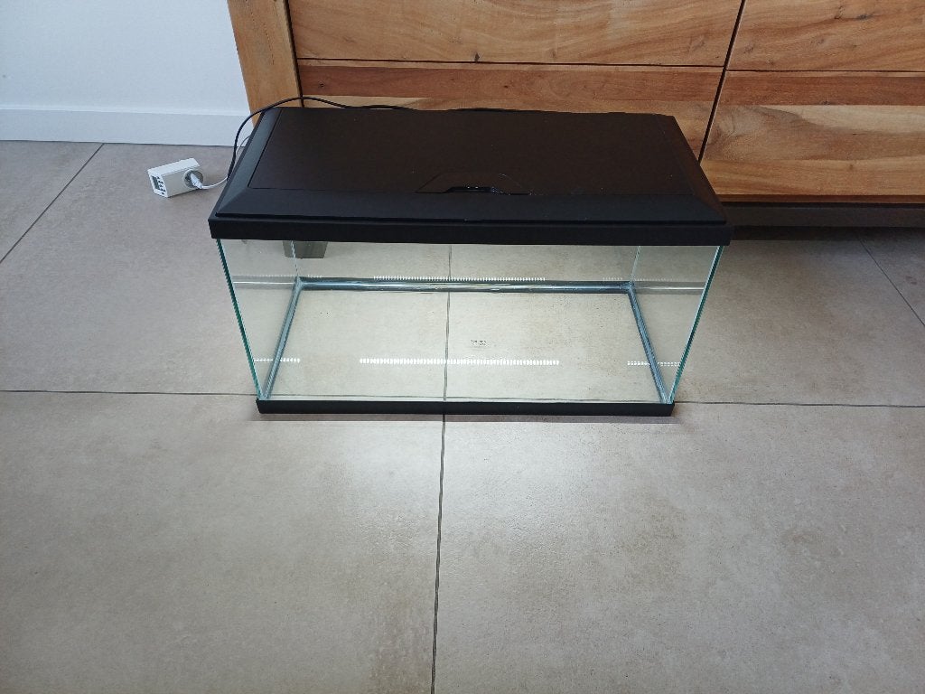 Aquarium 60l en toebehoren, Ophalen, Inclusief deksel, Zo goed als nieuw, Leeg aquarium