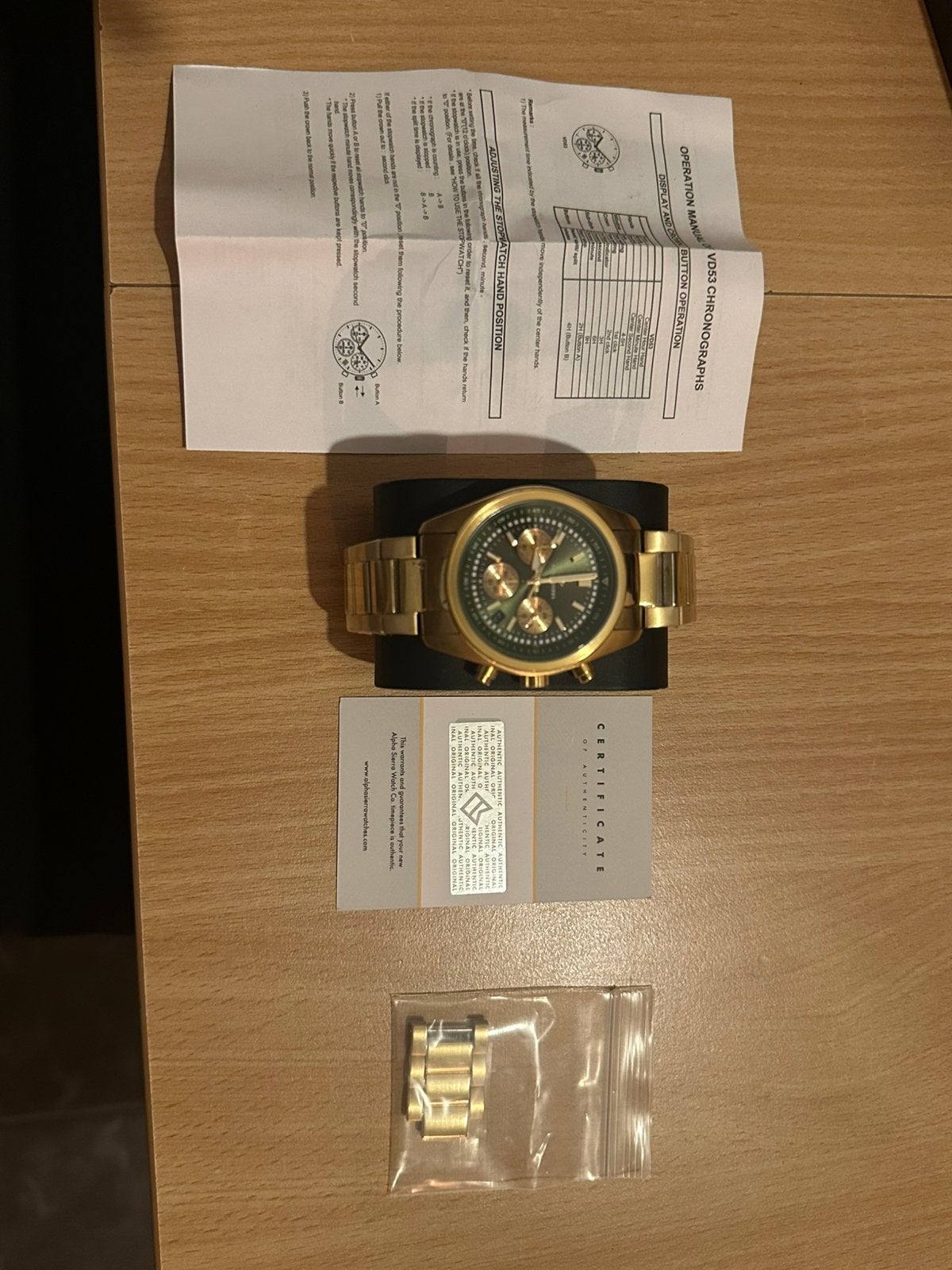 Alpha sierra watch co. Model reaper GG03, Enlèvement, Comme neuf, Or