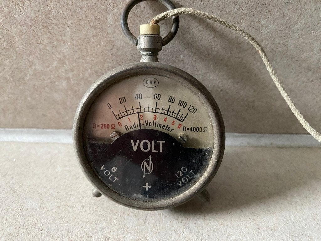 Voltmeter retro/antiek, Ophalen