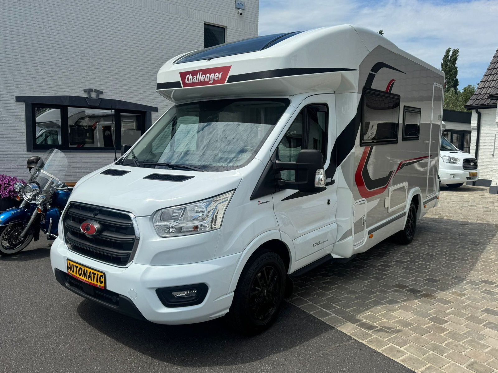 Ford Transit Challenger Graphite 250, Caravanes & Camping, Camping-cars, Entreprise, jusqu'à 4, Semi-intégral, Challenger, Ford