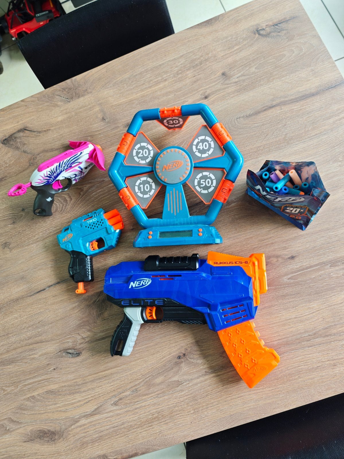 Nerf - 3 armes, 1 cible et fléchettes, Enfants & Bébés, Jouets | Extérieur | Jeu d'action, Enlèvement