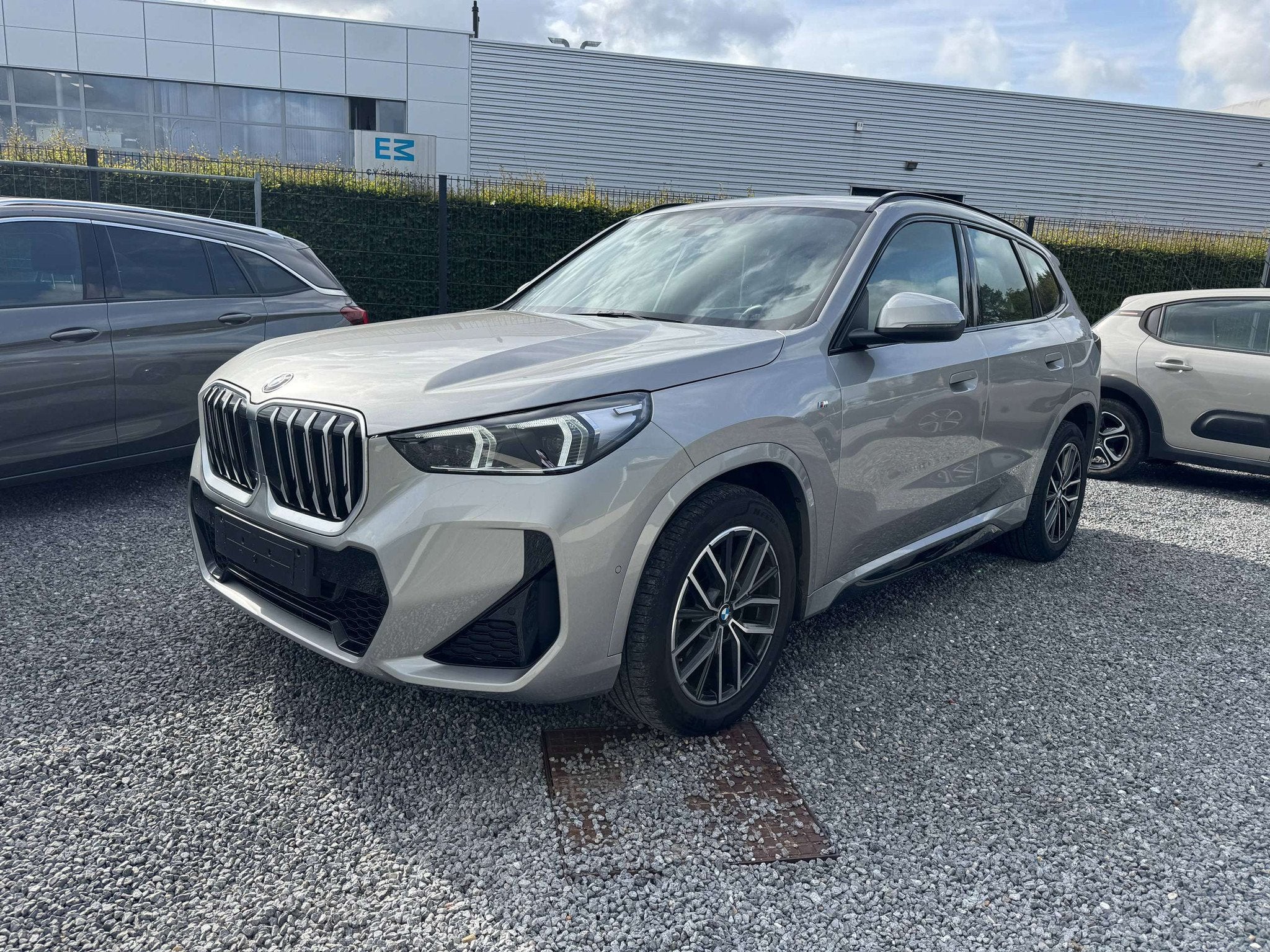 BMW X1 1.5iA sDrive18i M-Sport (automatique), Autos : Divers, Argent ou Gris, Automatique, 1499 cm³, SUV ou Tout-terrain