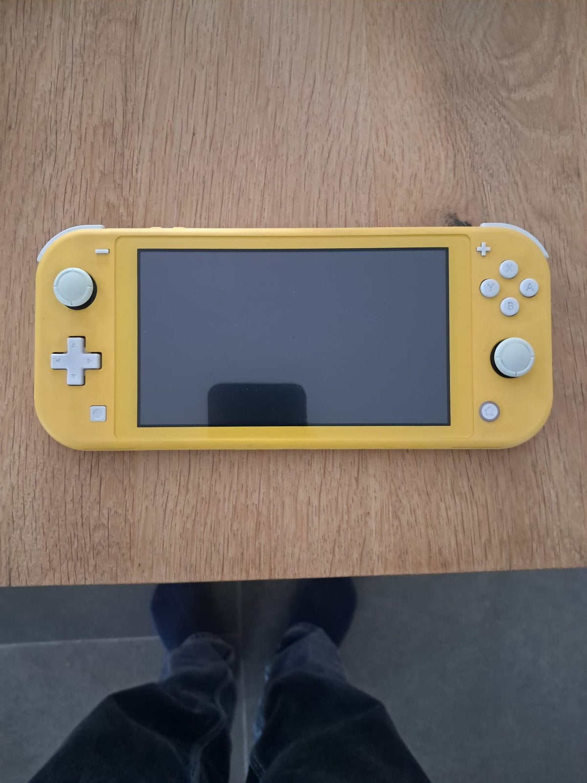 Nintendo switch lite, Consoles de jeu & Jeux vidéo, Enlèvement ou Envoi, Jaune, Comme neuf, Avec housse de protection ou sac