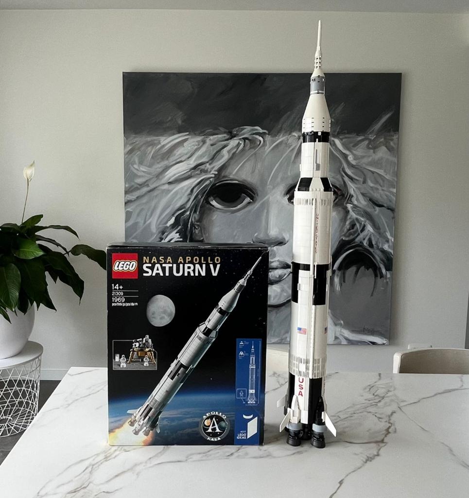 Lego Nasa Apollo Saturn V 21309, Ophalen
