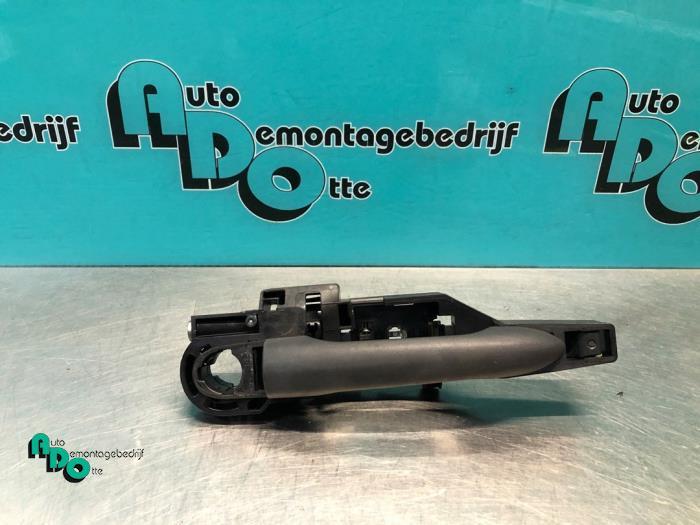 Poignée portière 2portes gauche d'un Mercedes Citan (Citan, Autos : Pièces & Accessoires, Carrosserie & Tôlerie, 3 mois de garantie