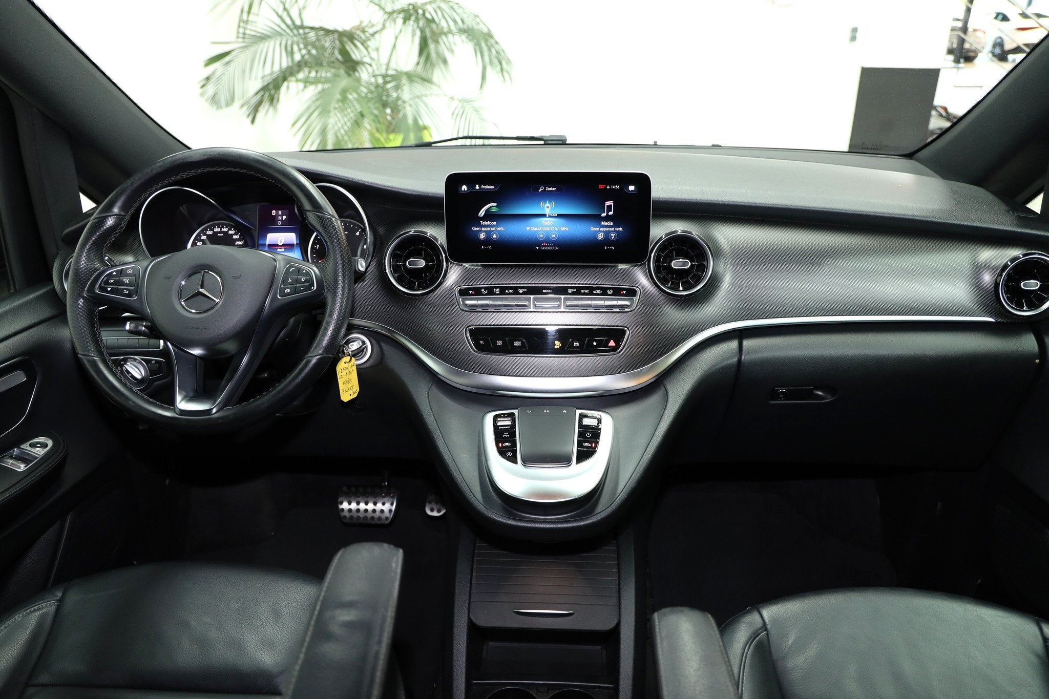 Mercedes-Benz V 250 d L2 8-zit | AMG Night 19" Leder Elektr, Auto's, Automaat, Gebruikt, 4 cilinders, Zwart