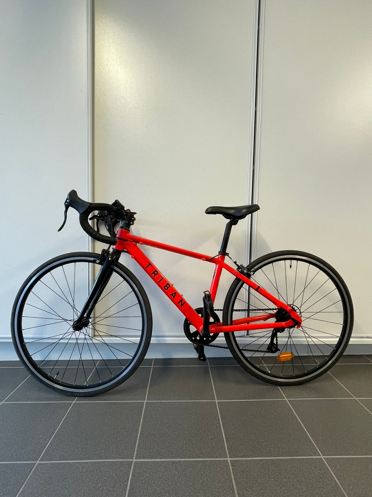 Racefiets kinderen Triban 100 (9-12j), Fietsen en Brommers, Fietsen | Racefietsen, Ophalen, Zo goed als nieuw