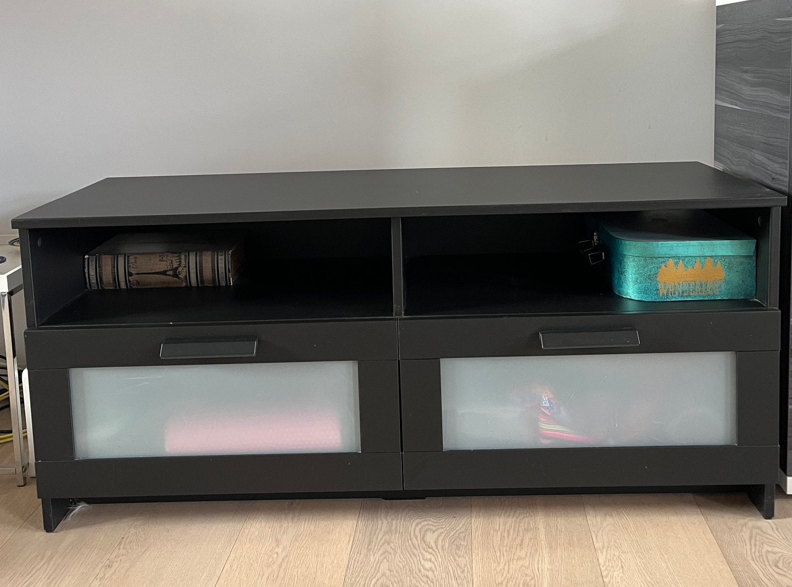 Ikea brimnes TV stand, Enlèvement, Comme neuf