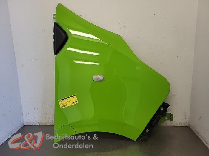 Scherm rechts-voor van een Renault Trafic (0DPL), Gebruikt, -, Renault, -