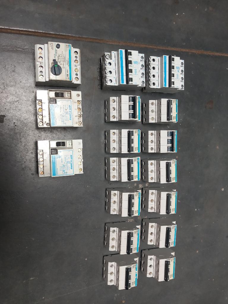 electrische zekeringen, Ophalen