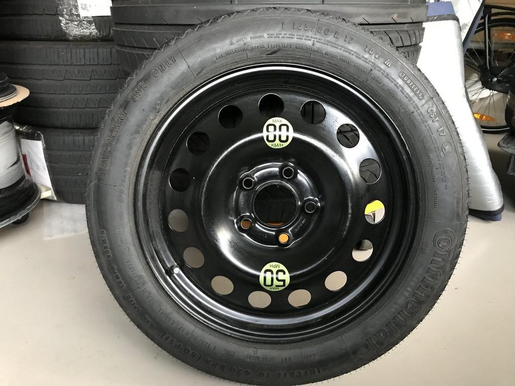 Thuiskomer Reservewiel Mercedes 135-80-17 Continental, Ophalen, -, -, Banden en Velgen