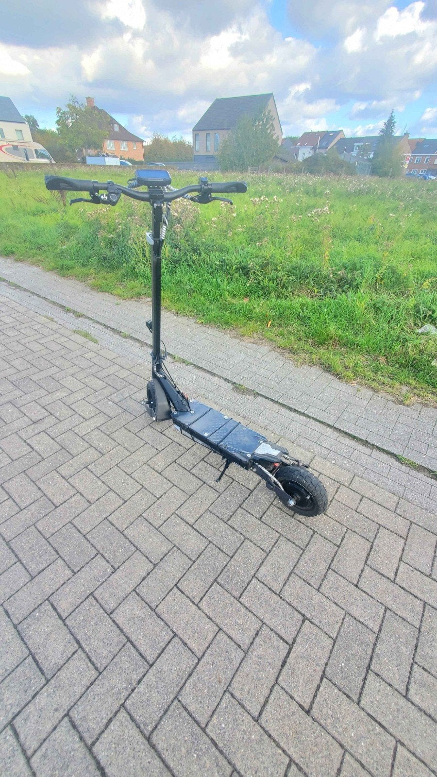 Ausom L1 DUBBEL BATTERIJ!, Ophalen, Gebruikt, 30 tot 50 km per accu