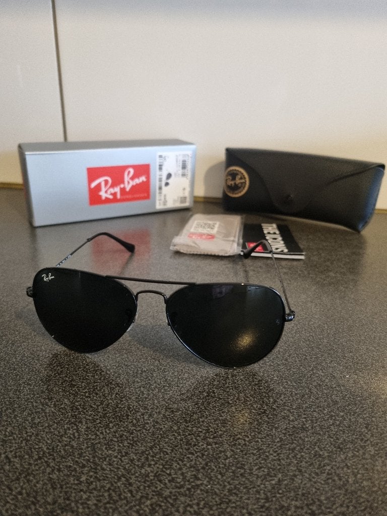 Grandes lunettes de soleil Ray Ban Aviator RB3025 en métal., Neuf, Enlèvement ou Envoi, Ray-Ban, Lunettes de soleil