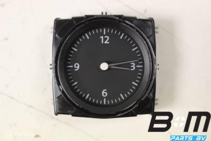 Klok in dashboard VW Passat B8 Variant 3G0919204C, Gebruikt
