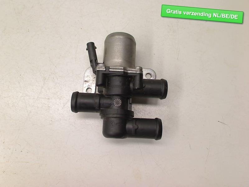 RADIATEUR SOUPAPE ELECTRIQUE Audi A3 Sportback (8VA / 8VF), Auto-Union-Straße  1,
85057  Ingolstadt, DE, Info@audi.de, Audi, Utilisé