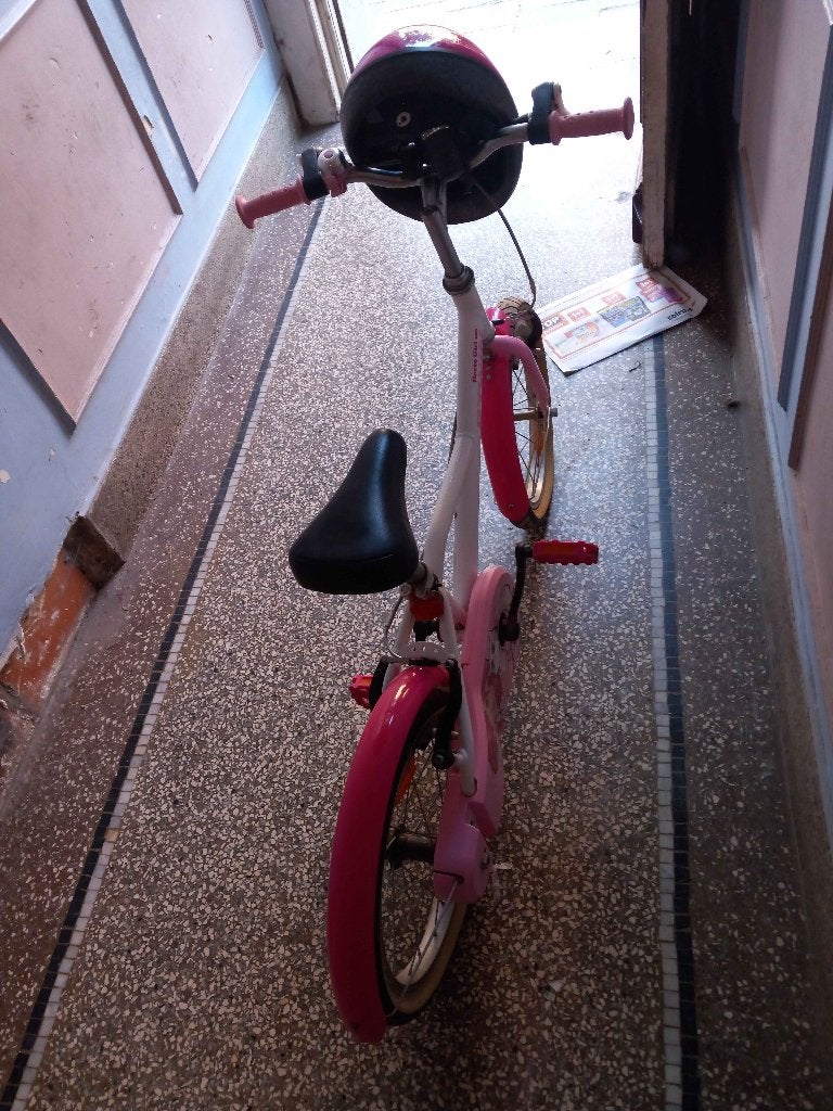 Vélo fille B'Twin blanc/rose, B-Twin Decathlon, Frein sur jante, Enlèvement, Utilisé