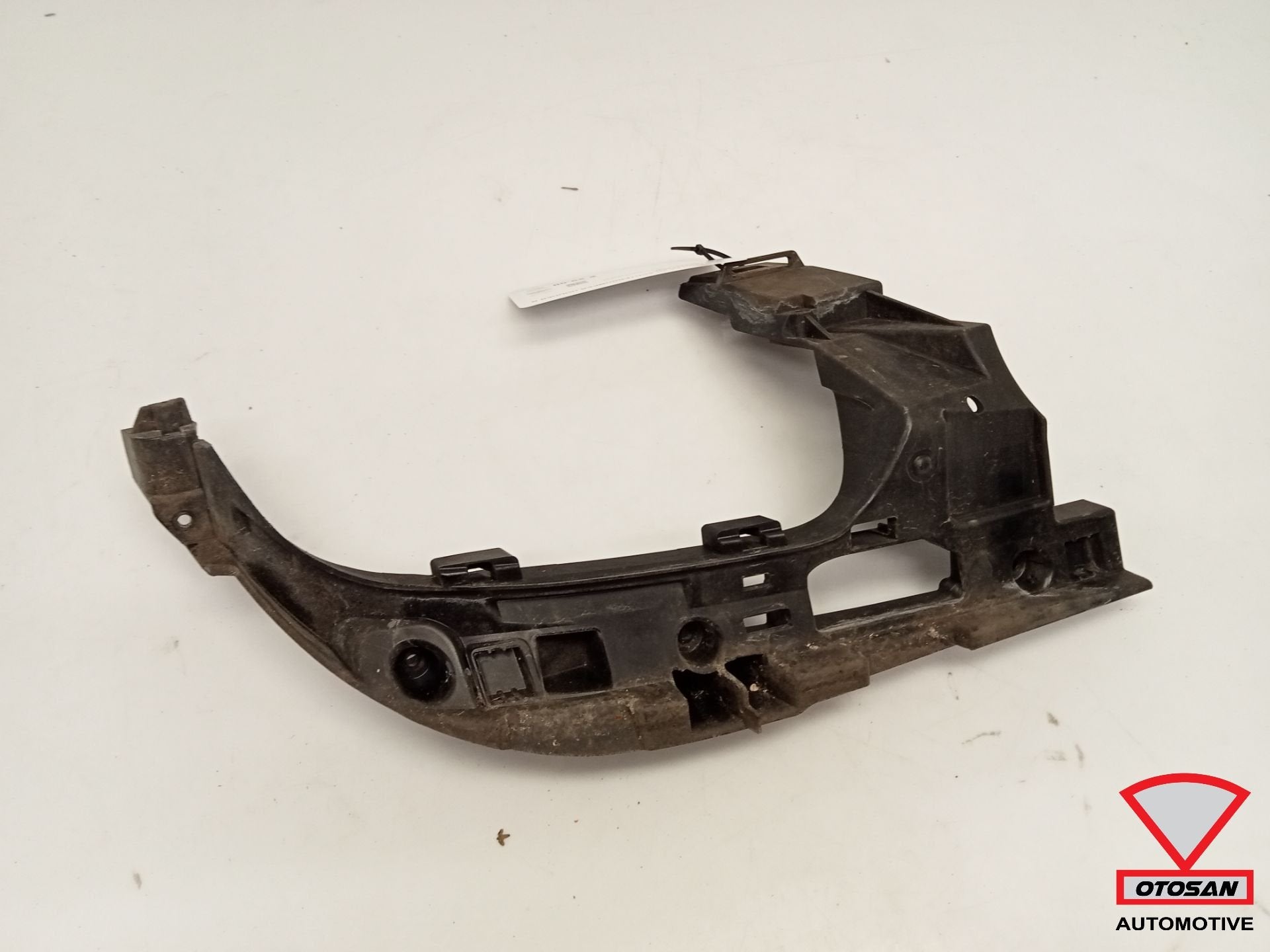 Audi A6 4G S-Line Achterbumper Houder Rechts 4G0807364C, Gebruikt, AUDI AG, Auto-Union-Strasse 1
85045  Ingolstadt, DE, Audi