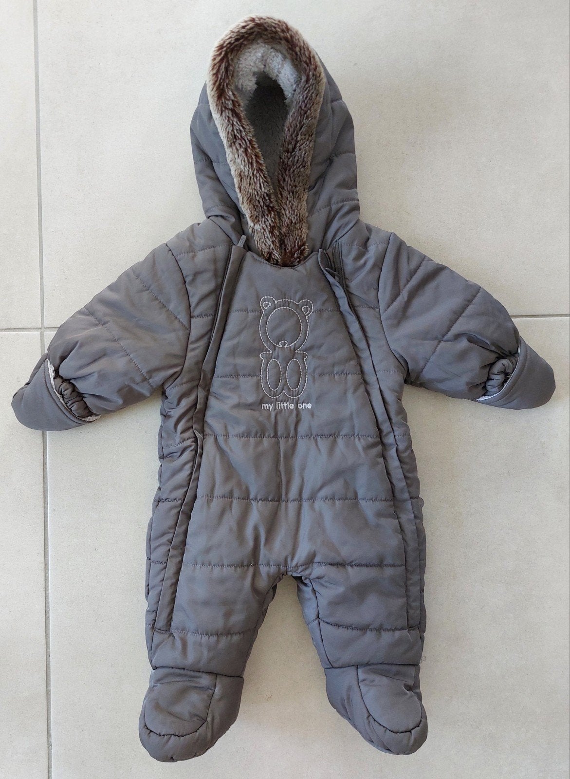 Combinaison taille 3 à 6 mois - 8 €, Enfants & Bébés, Garçon ou Fille, Okaidi, Enlèvement, Utilisé