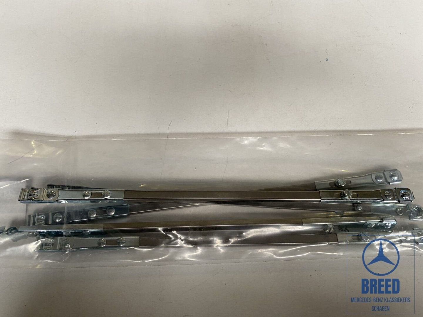 NOS stang gasmechaniek Mercedes-Benz M110 motor R107 W116 W1, -, Nieuw, Ophalen of Verzenden, -