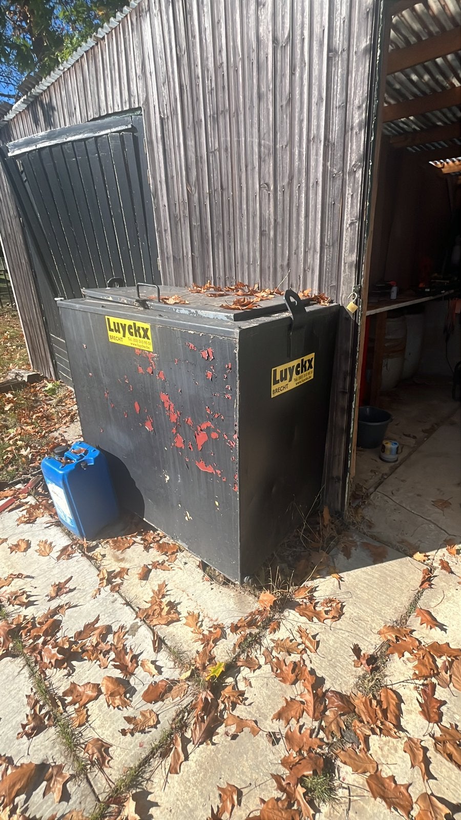 Diesel tank, Doe-het-zelf en Bouw, Ophalen, Zo goed als nieuw