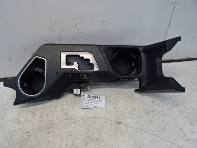CONSOLE CENTRALE Toyota RAV4 (A4) (01-2012/01-2019), Autos : Pièces & Accessoires, Utilisé, Toyota