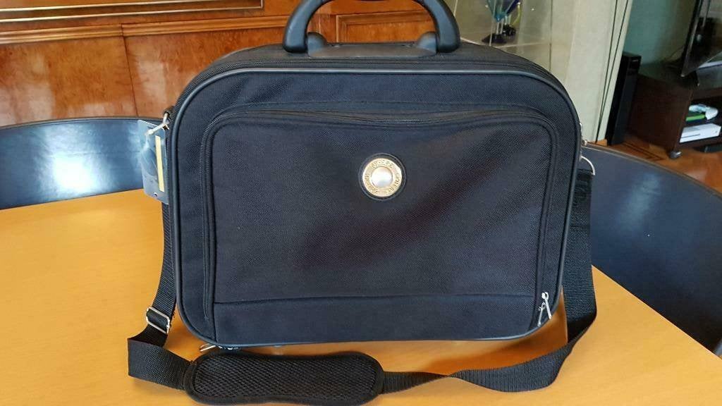 malette  pour ordinateur pour la rentrée, Bijoux, Sacs & Beauté, Enlèvement ou Envoi, Comme neuf, Noir, Autres marques