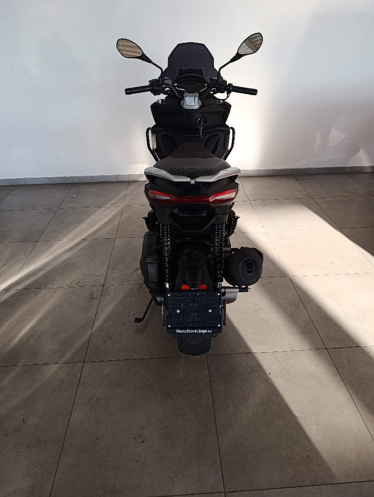 Aprilia SR GT Sport, Scooter, Entreprise, Occasion, Permis Moto A1 minimum