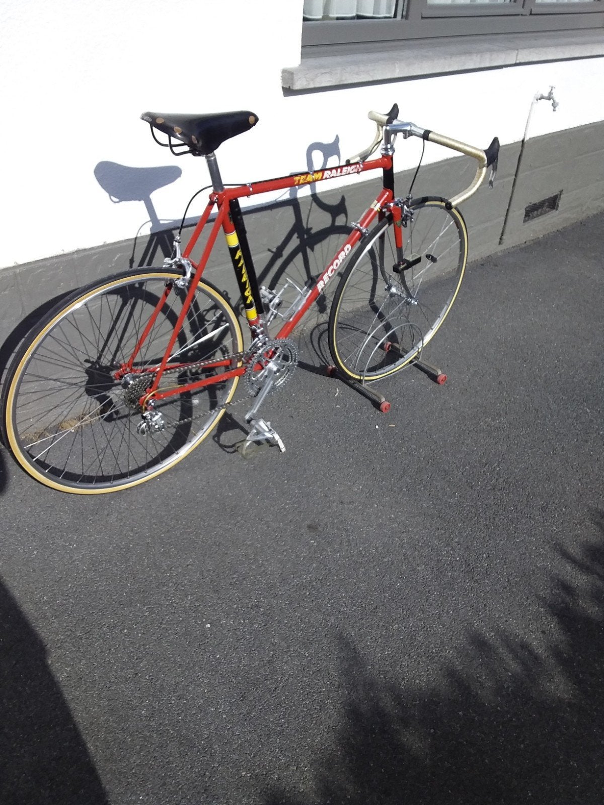 velo Raleigh  record, Enlèvement