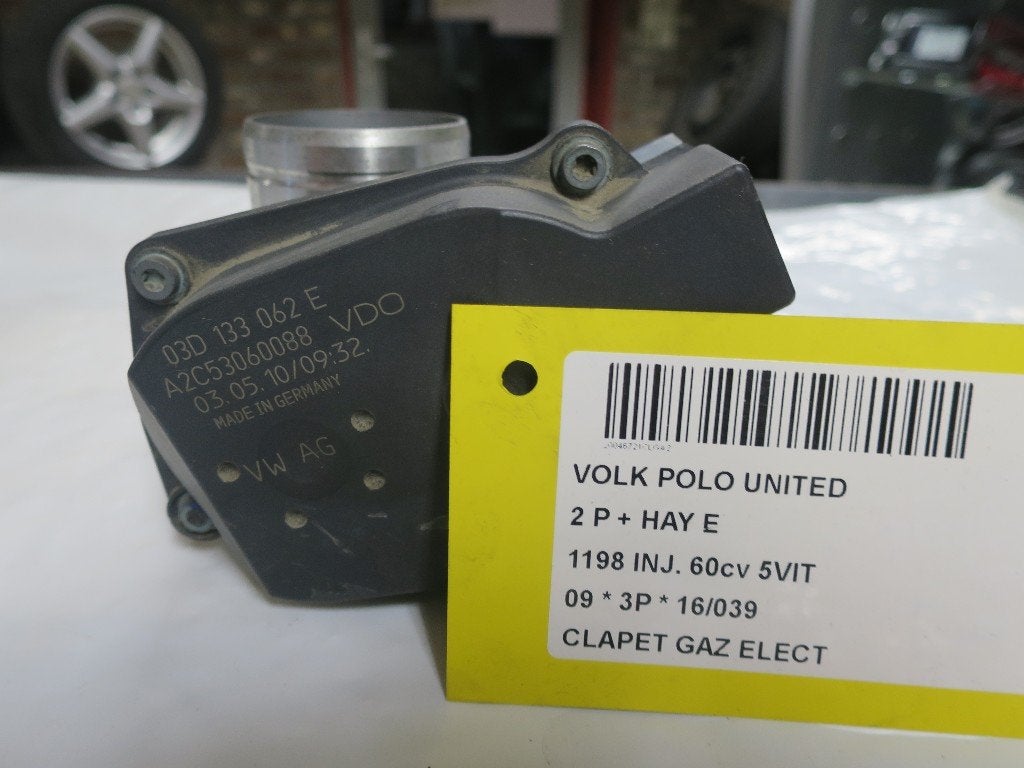 BOITIER PAPILLON Polo IV (9N1 / 2/3) (03D133062E), Autos : Pièces & Accessoires, Volkswagen, Mevr. I. Hauben, Utilisé, Rue de l'Espoir 34 34
4030  GRIVEGNÉE, BE