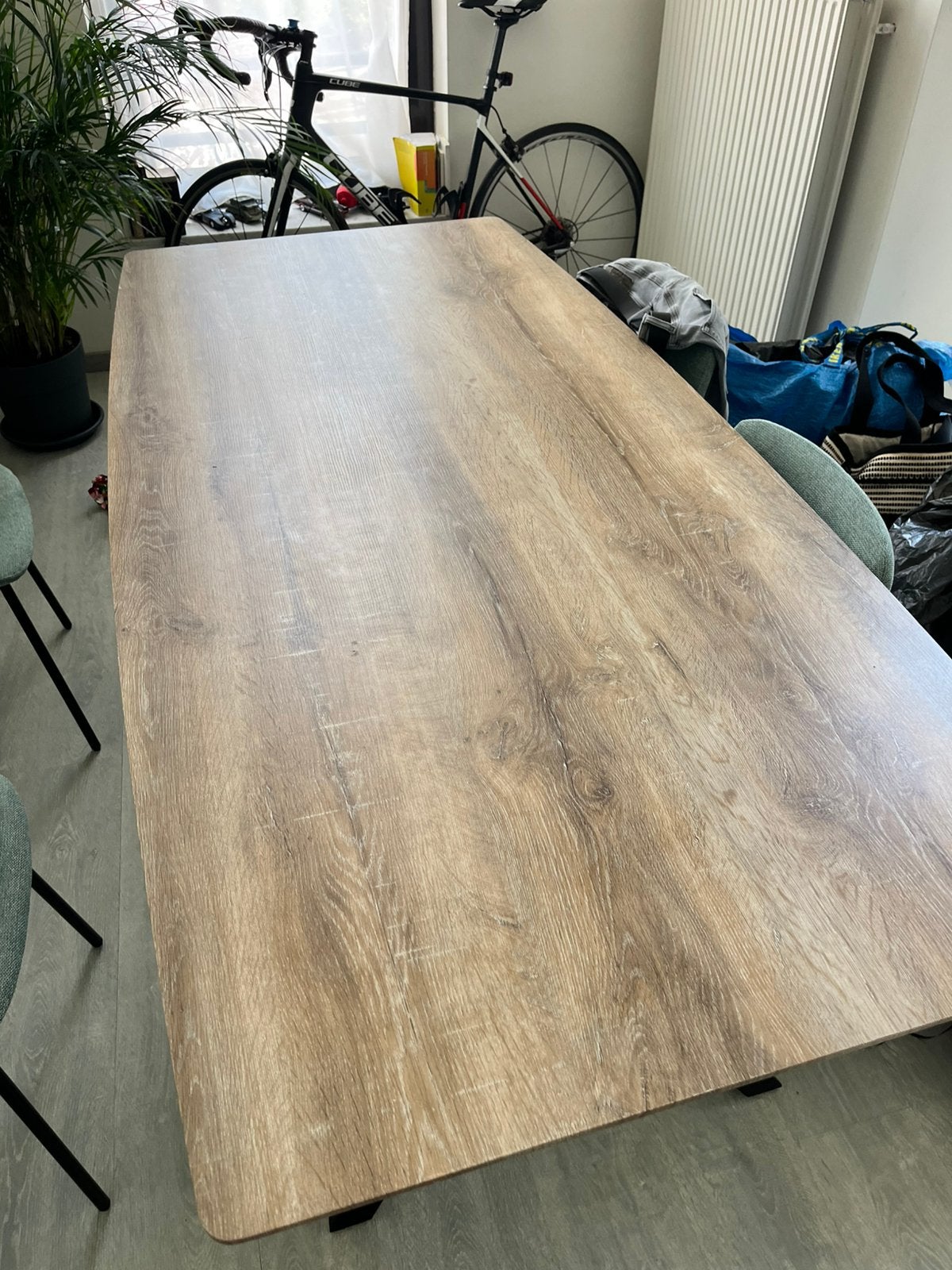 Table à manger avec structure en fer en excellent état !, Enlèvement, Comme neuf