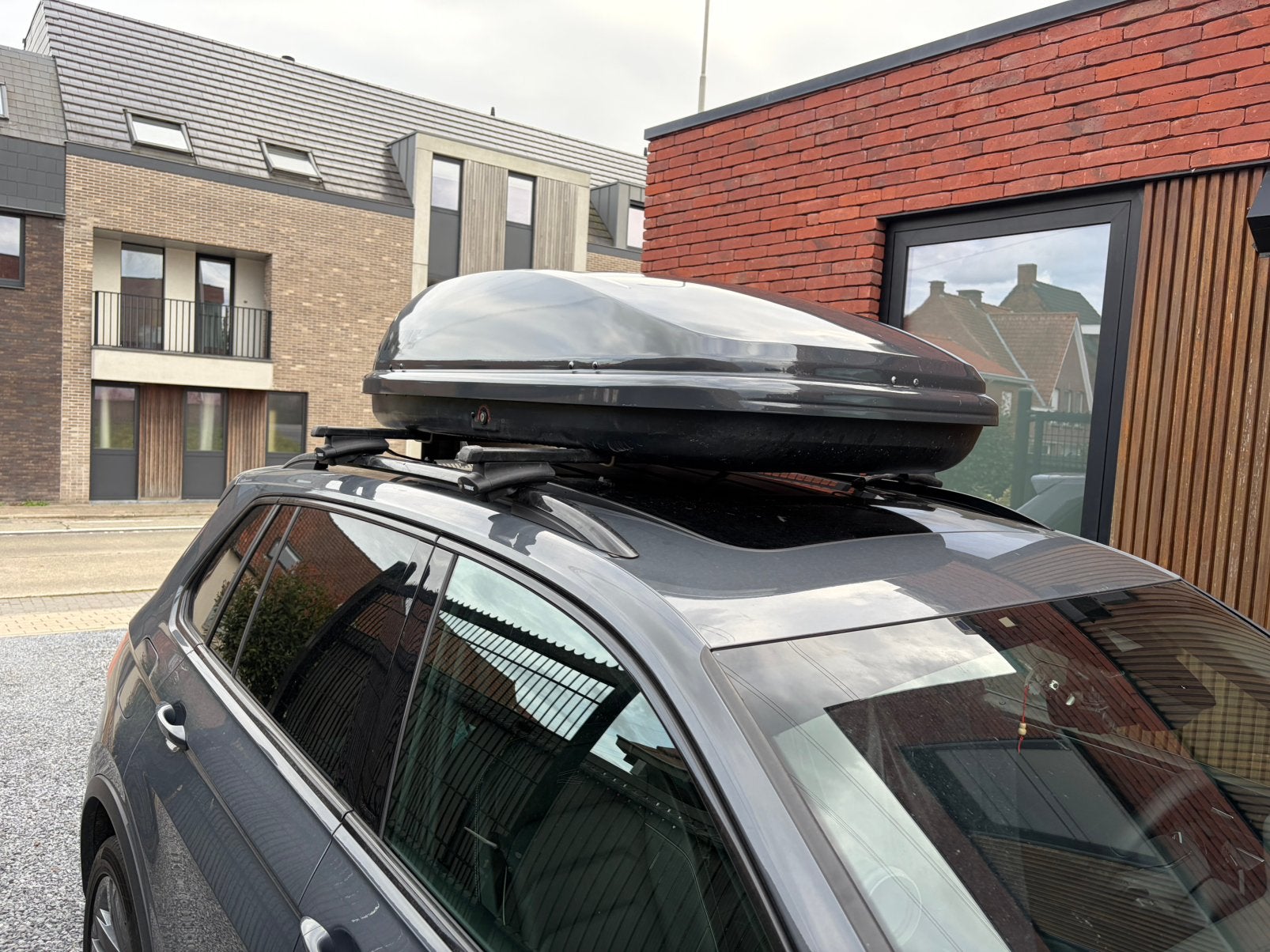 Dakkoffer en dragers Tiquan, Auto diversen, Dakkoffers, Ophalen, Gebruikt